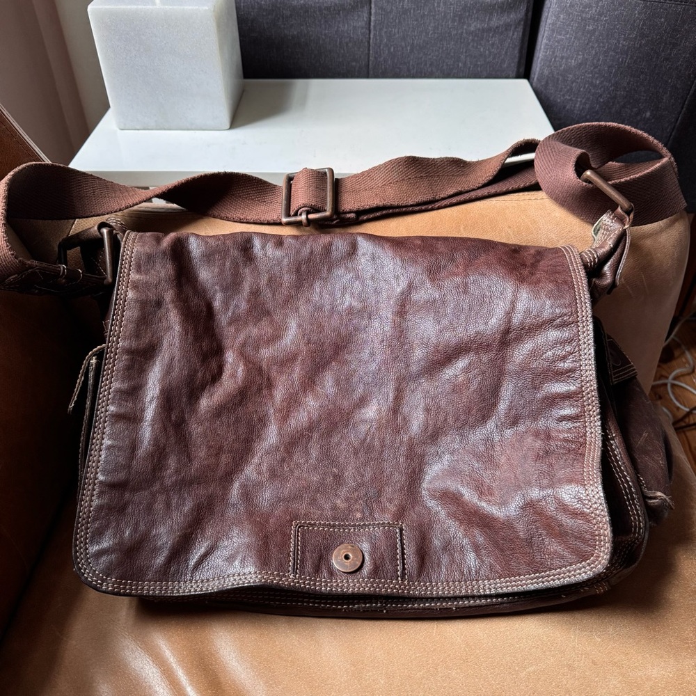 Fossil Explorer Brown Leather messenger shoulder sling crossbody vintage bag Y2K